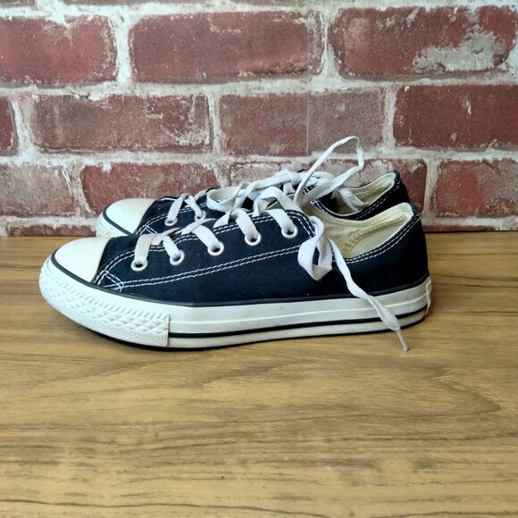 Converse Girls Shoes Size 3 Black Low Tops All Star - Picture 5 of 9
